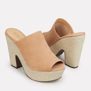 Schutz Platform Leather Heel Size 9